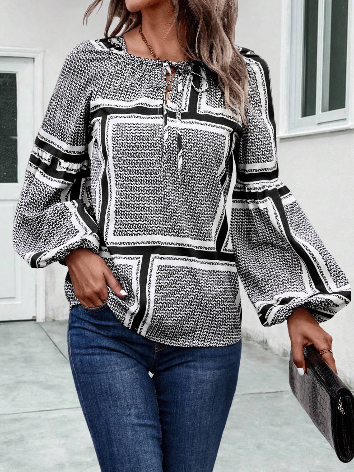 Fashionable lantern sleeve printed loose shirt