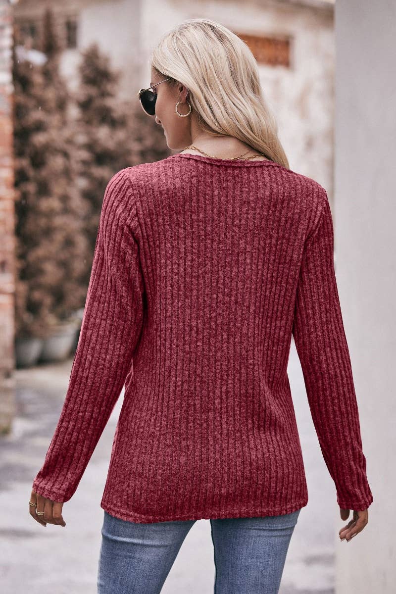 CWOSWL6468_CREW-NECK LONG-SLEEVED SWEATER WITH SPLIT BUTTONS