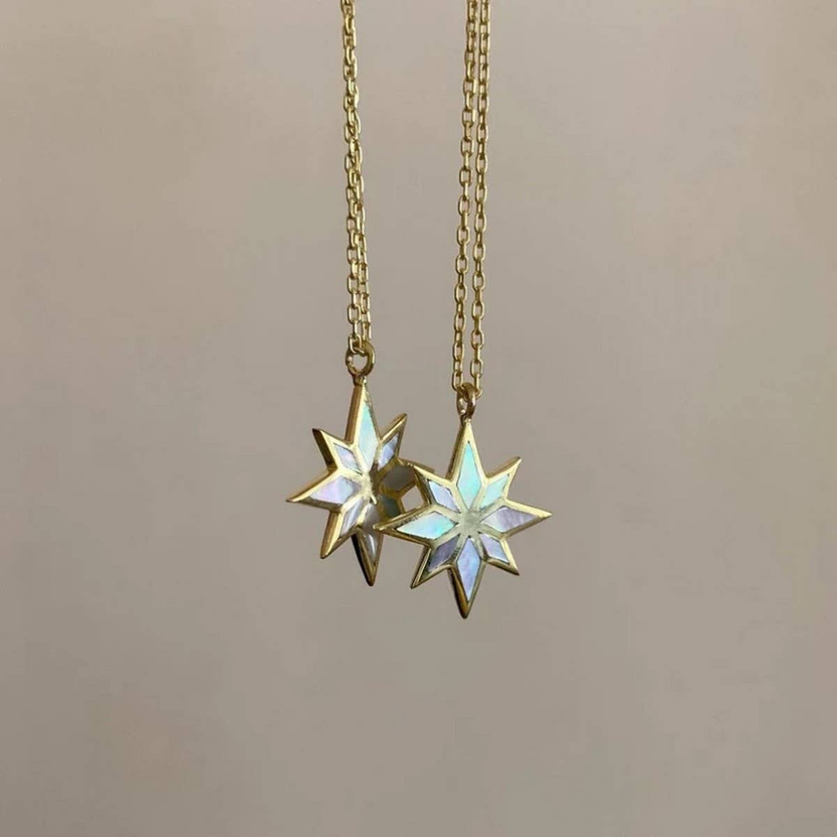 NATURAL ABALONE SHELL PATCH CLAVICLE NECKLACE