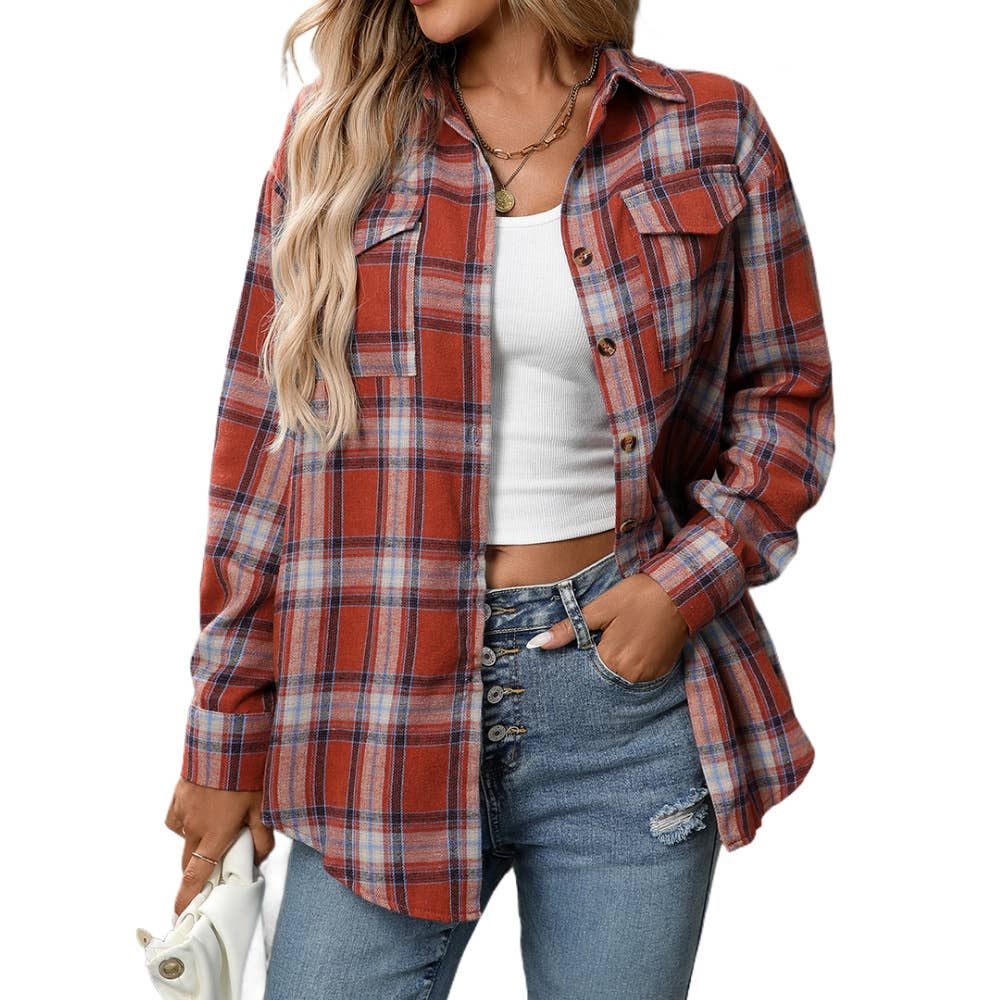 Casual and fashionable checkered pocket shirt