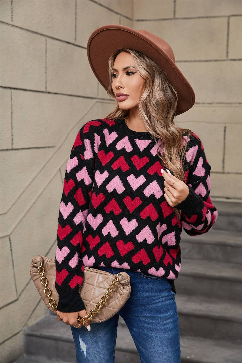 CREW-NECK PULLOVER SWEATER FOR VALENTINE'S DAY