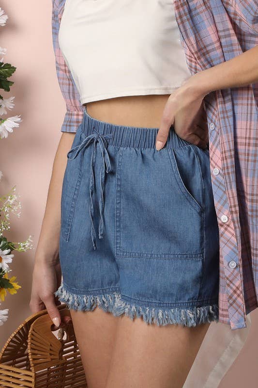 CWBSP154_Mini Fringe Hem Shorts with Drawstring Waist
