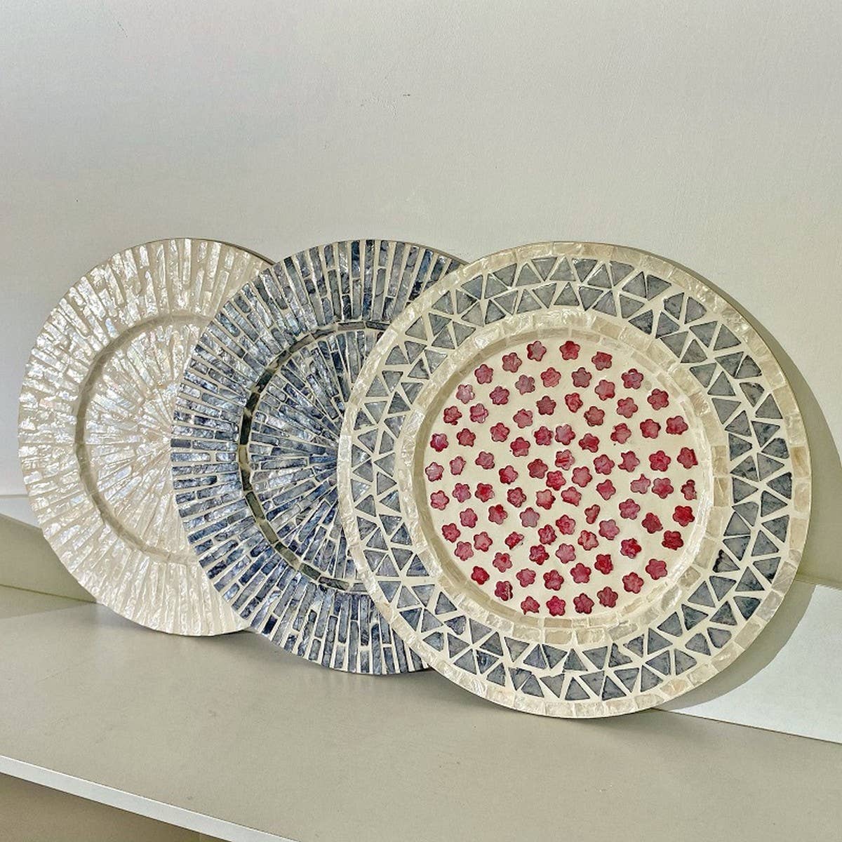 CREATIVE COLORFUL SHELL ROUND PAD INSULATION PAD
