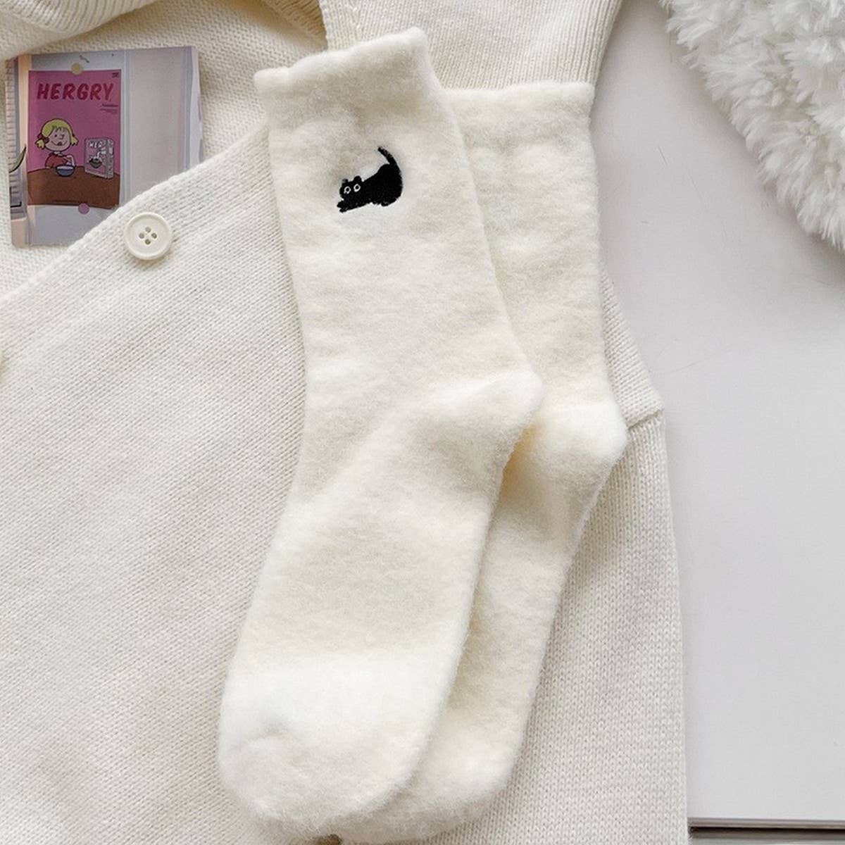 CWMS2525_WOMEN'S WARM CUTE CAT SLEEPING HOME SOCKS