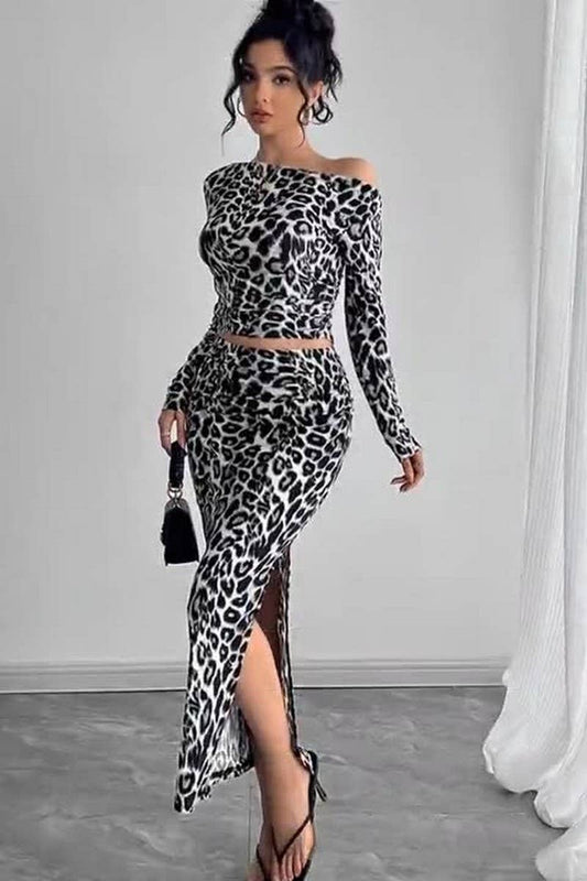 CWSTB1964_LEOPARD PRINT LONG-SLEEVED TOP AND SKIRT SUIT