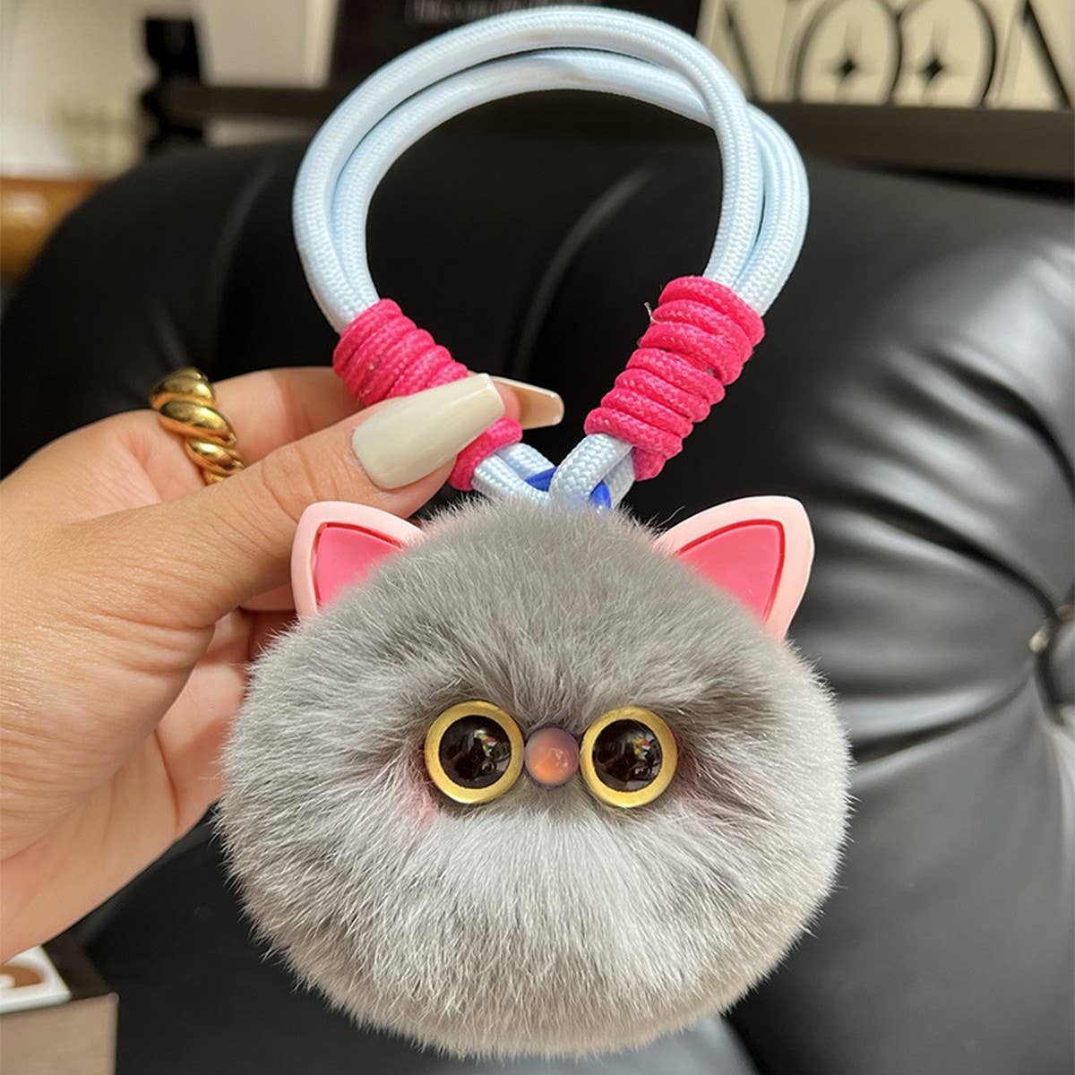 CUTE BRACELET WITH KITTEN AND CAR KEYCHAIN PENDANT