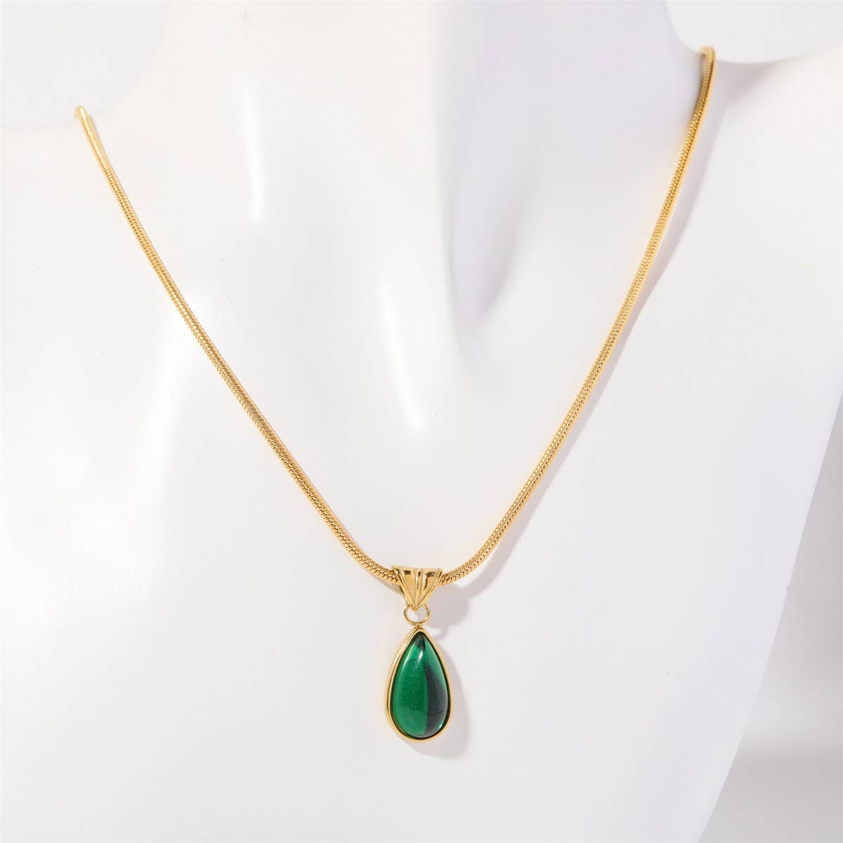 Fashionable water drop blue ocean necklace