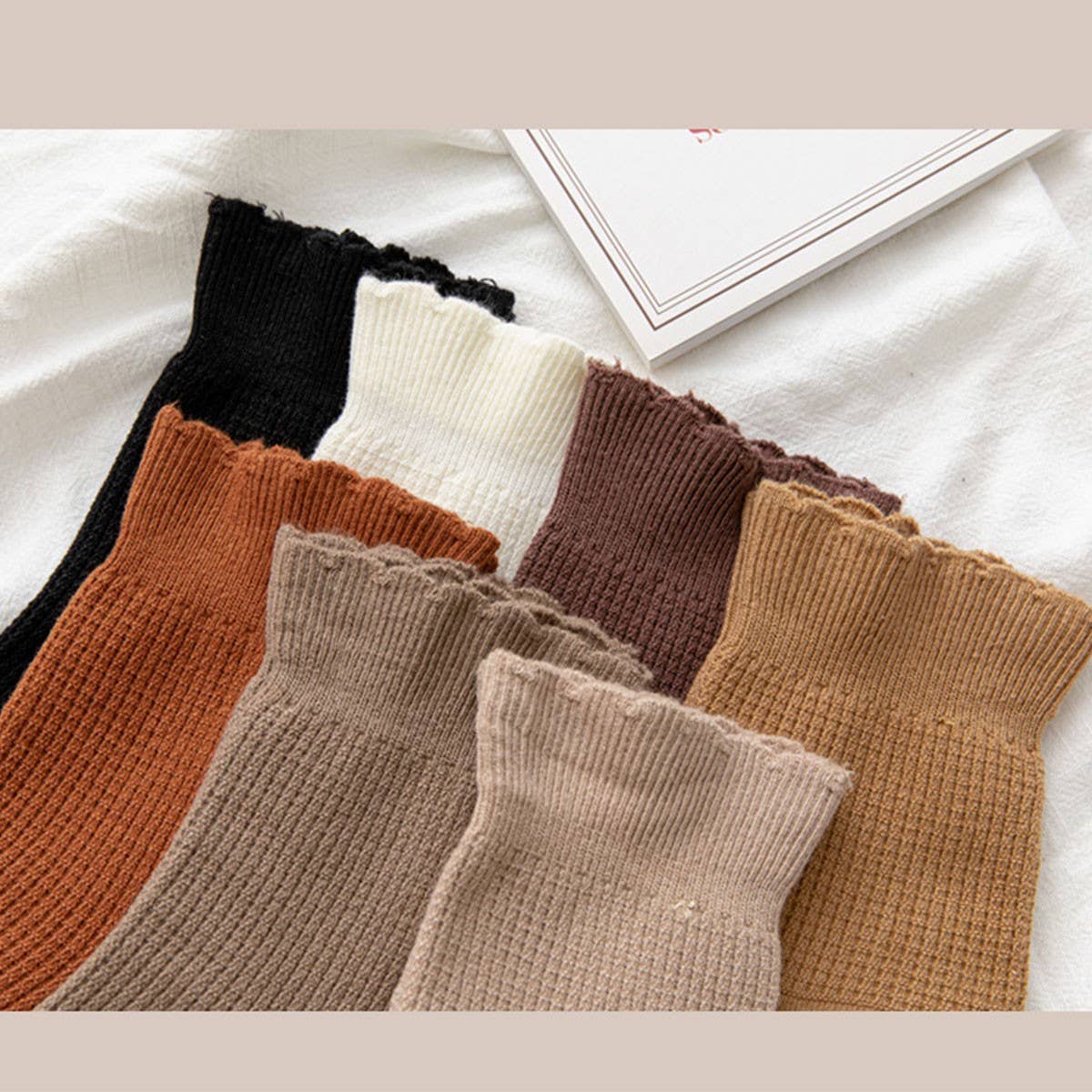 RUFFLED SOLID COLOR MID-TUBE SOCKS FOR WOMEN