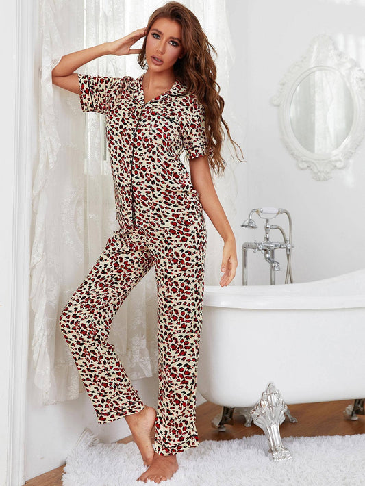 Floral short-sleeved shirt and trousers home suit