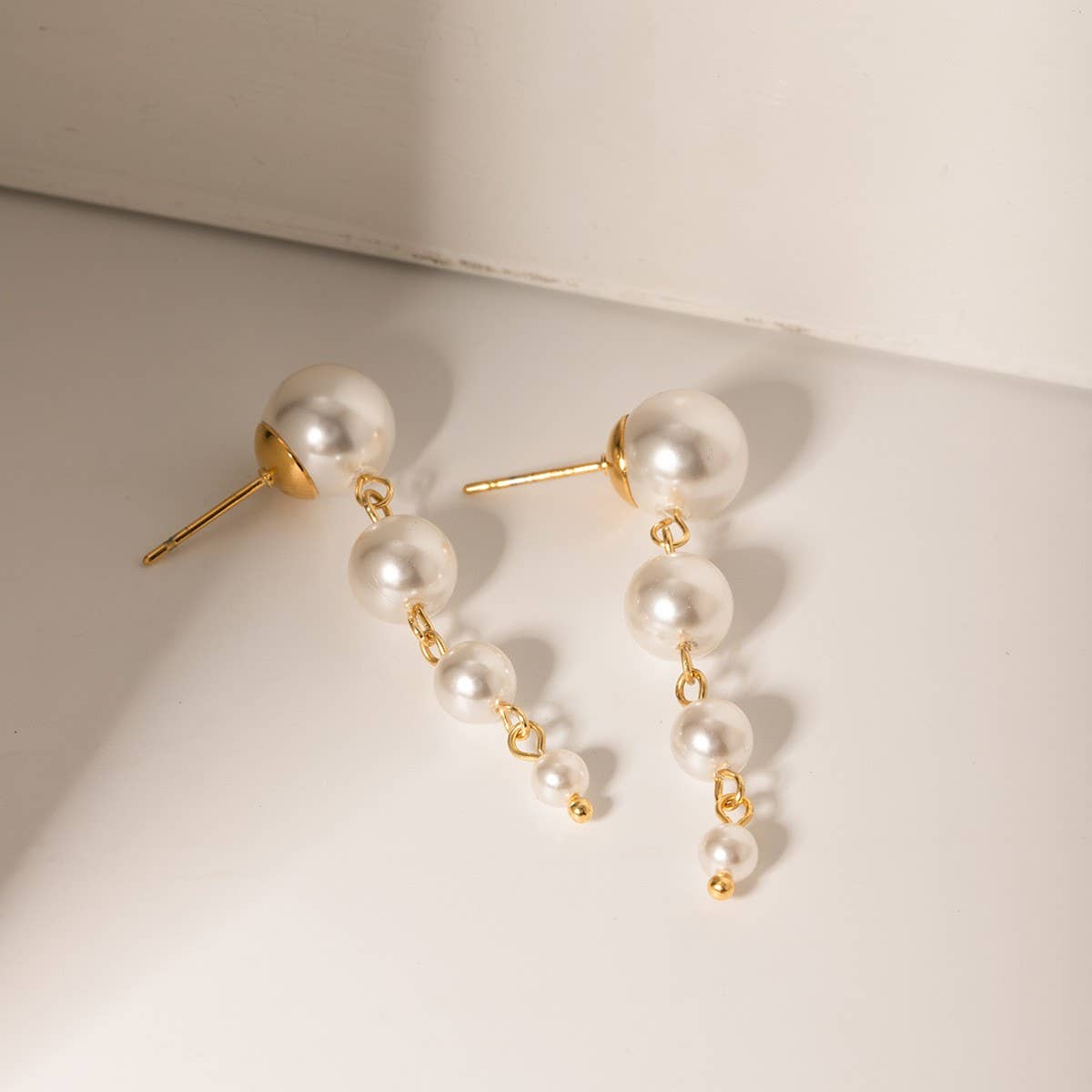 PERSONALIZED 18K GOLD SHELL PEARL TASSEL EARRINGS_CWASC1667