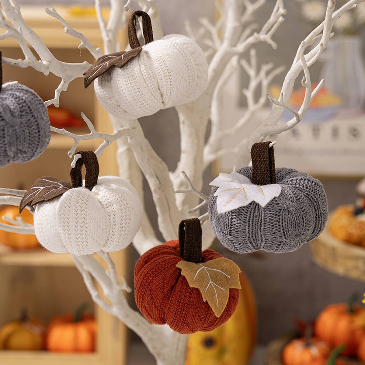 THANKSGIVING KNITTED ORANGE PUMPKIN PENDANT