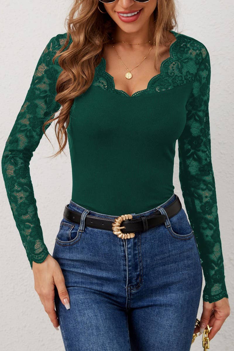 CWTBLL3476_V-NECK LACE PANEL SLIM-FIT LONG-SLEEVED TOP
