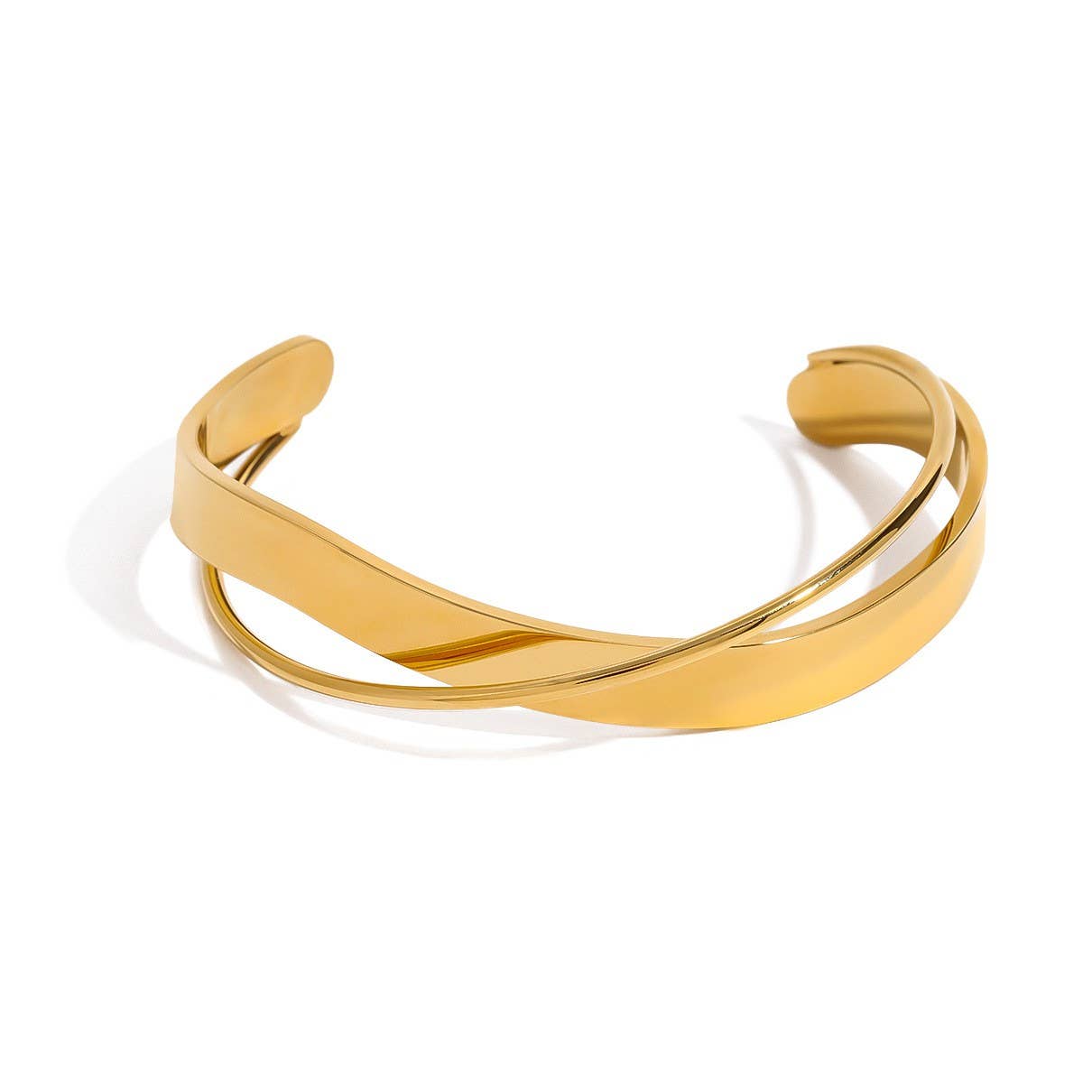 Chic 18K Gold Open Bangle with Cross Design_CWAJE4663