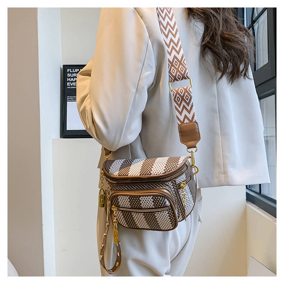 2024 NEW MULTI-LAYER ZIPPER RIBBON CHEST BAG_CWAB2086