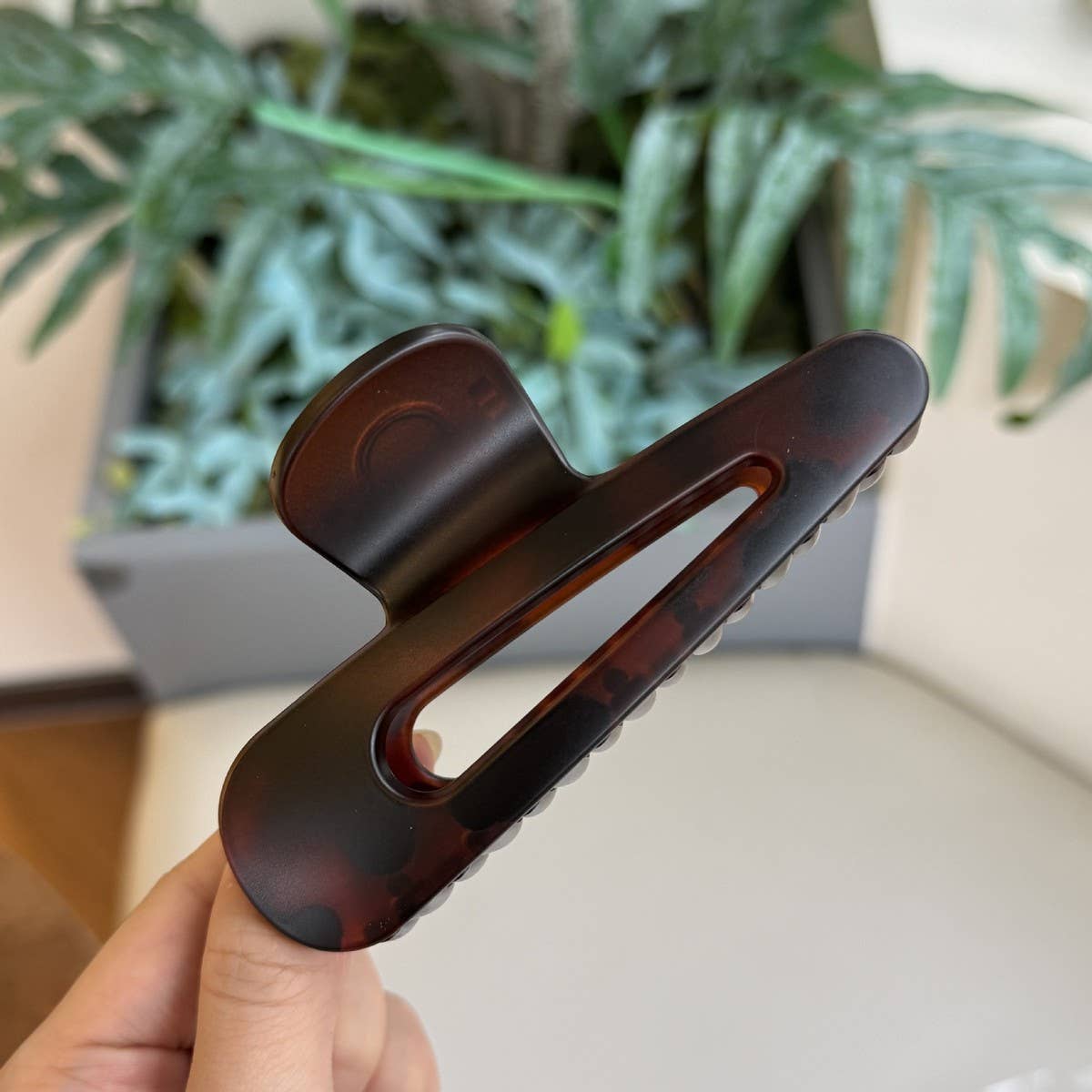 CWAHA4557_HOLLOW WATER DROP BUTTERFLY BUCKLE HAIRPIN