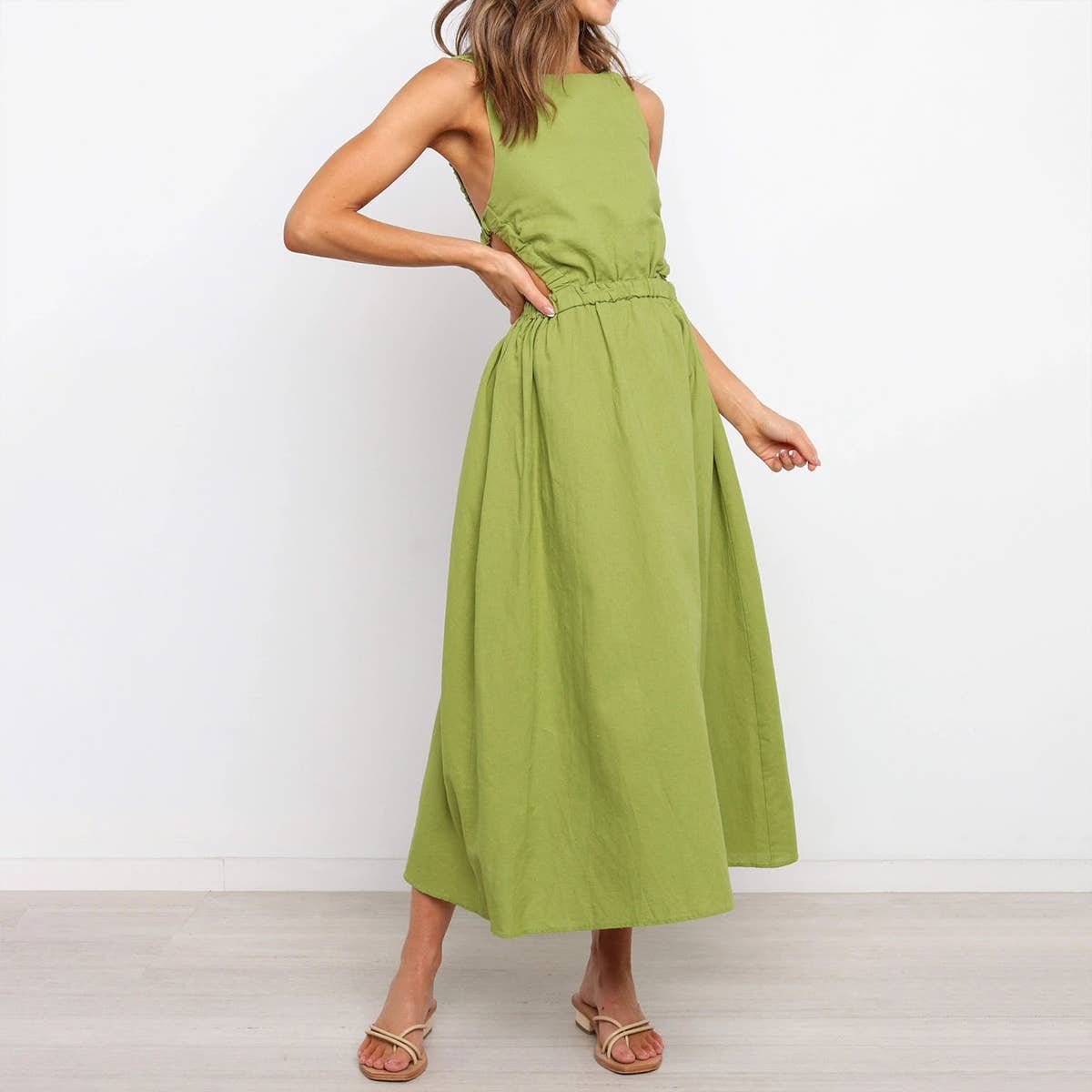 Backless cut-out solid-color fashionable dress