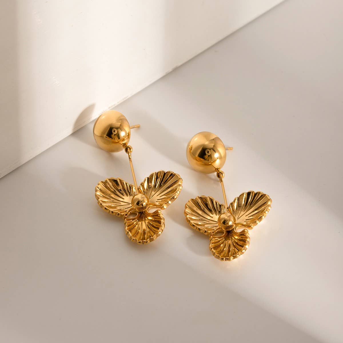 STAINLESS STEEL THREE-PETAL FLOWER EARRINGS_CWASC1680