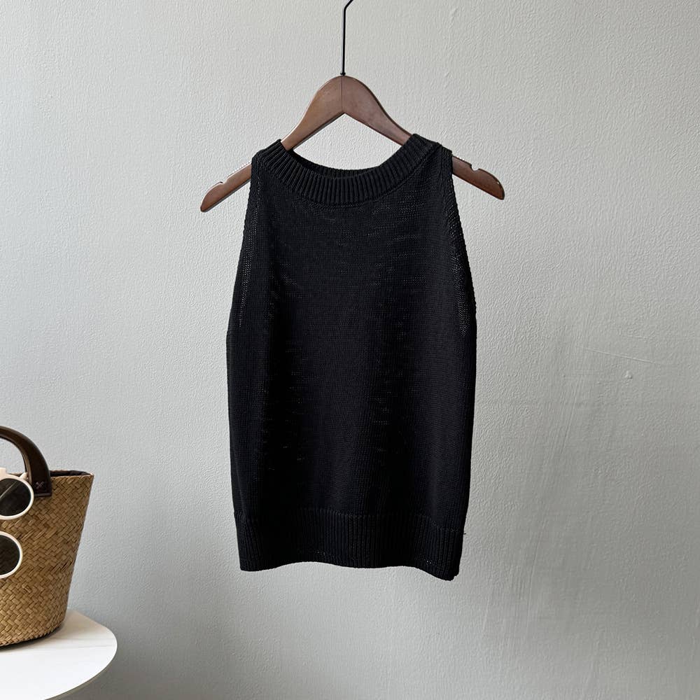 CREW-NECK SLEEVELESS BOTTOM STRIPED KNIT CAMISOLE