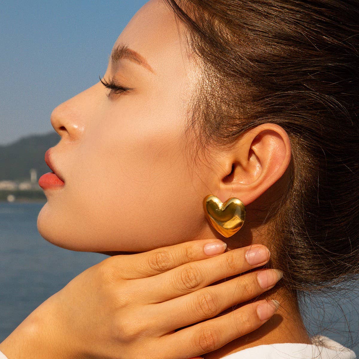 SIMPLE AND POPULAR GLOSSY LOVE EARRINGS