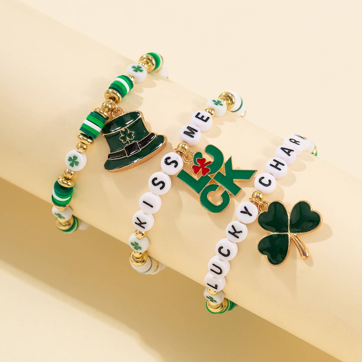 MULTI-LEAF CLOVER LETTER SIMPLE BEADED BRACELET