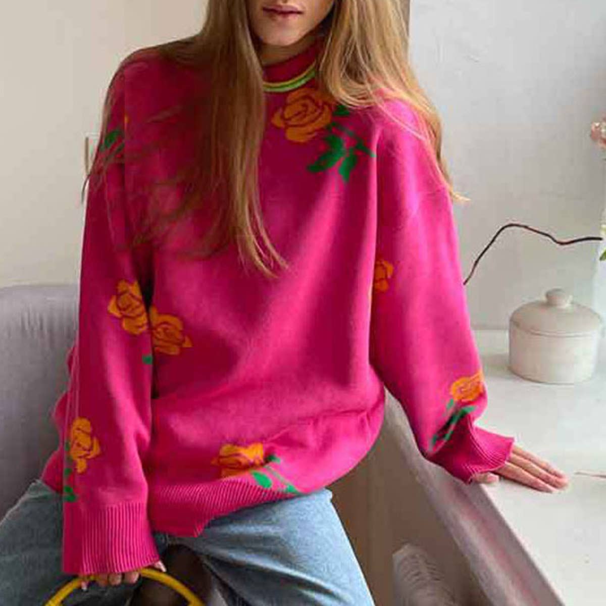 CREW-NECK ROSE JACQUARD LOOSE KNIT SWEATER