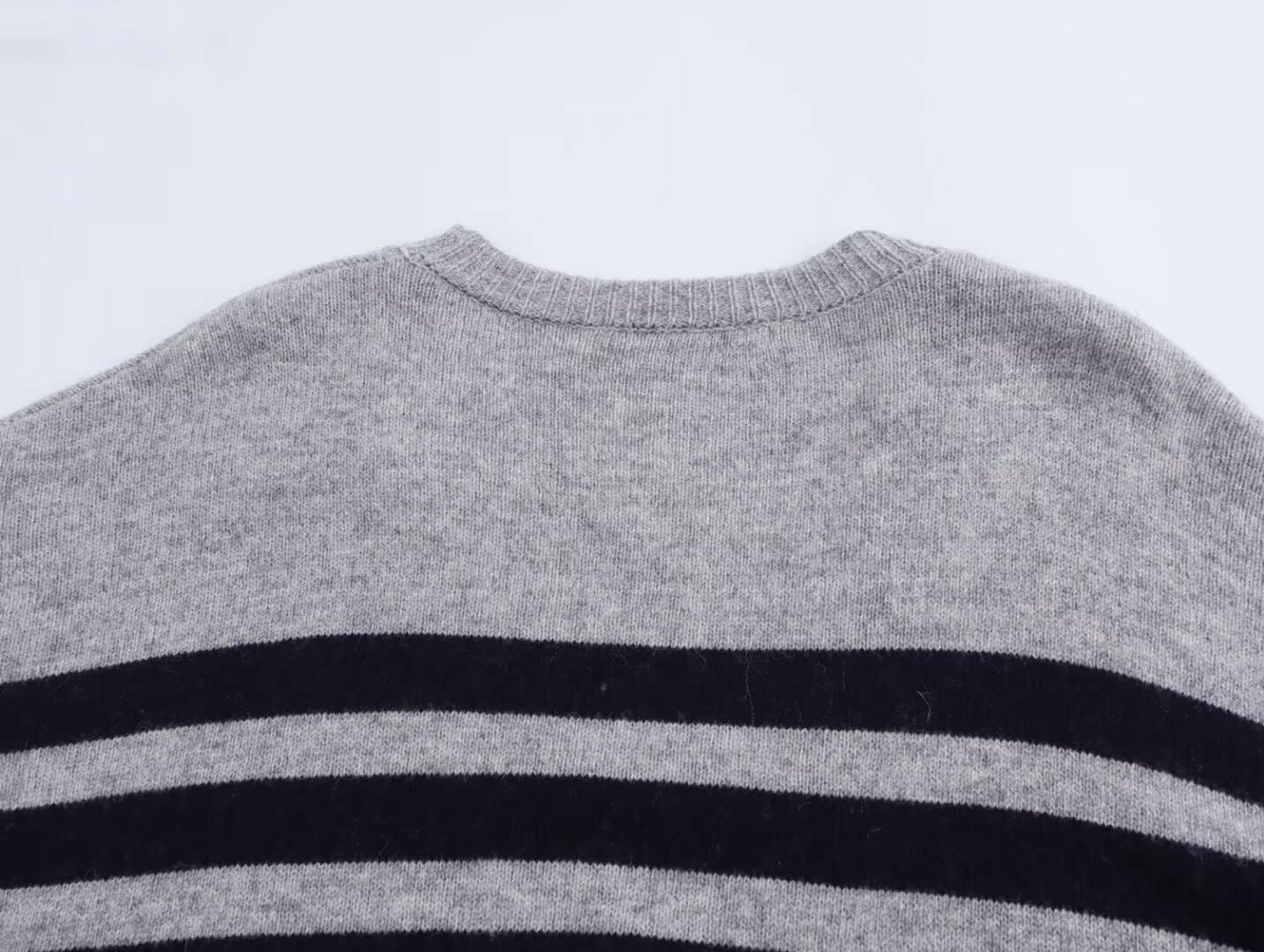 BIG V-NECK LOOSE SINGLE BREASTED STRIPED CARDIGAN