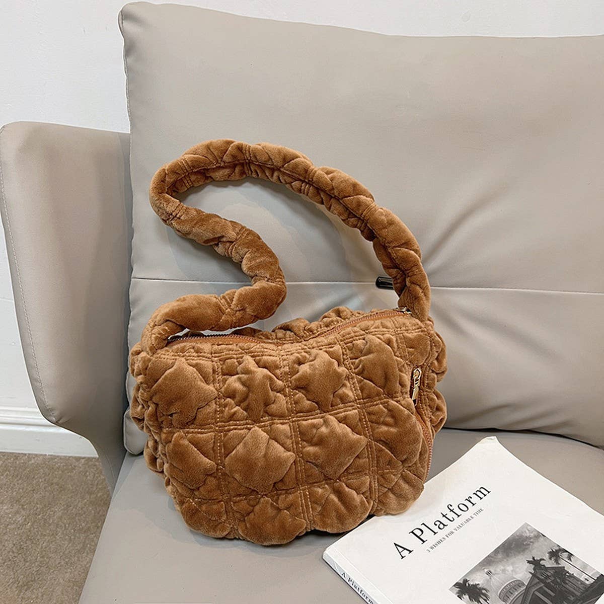 Velvet Fuzzy Puffy Cloud Shoulder Bag_CUAB00482
