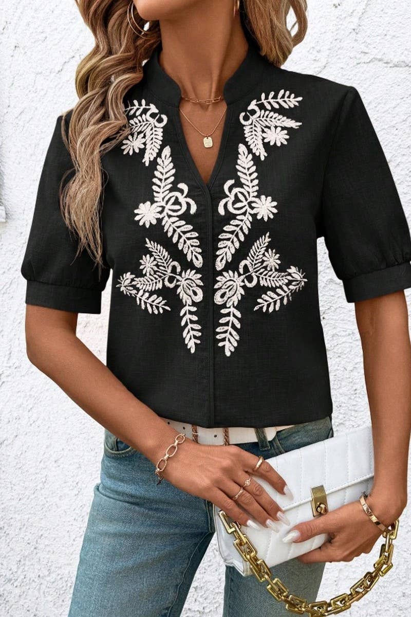 CWTBLS2269_V-NECK COTTON EMBROIDERED SHORT SLEEVE SHIRT
