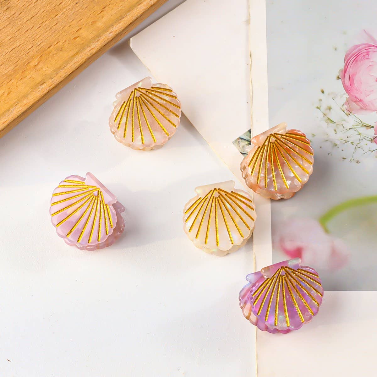 CWAHA1425_SHELL SMALL HAIR CLAW CLIP