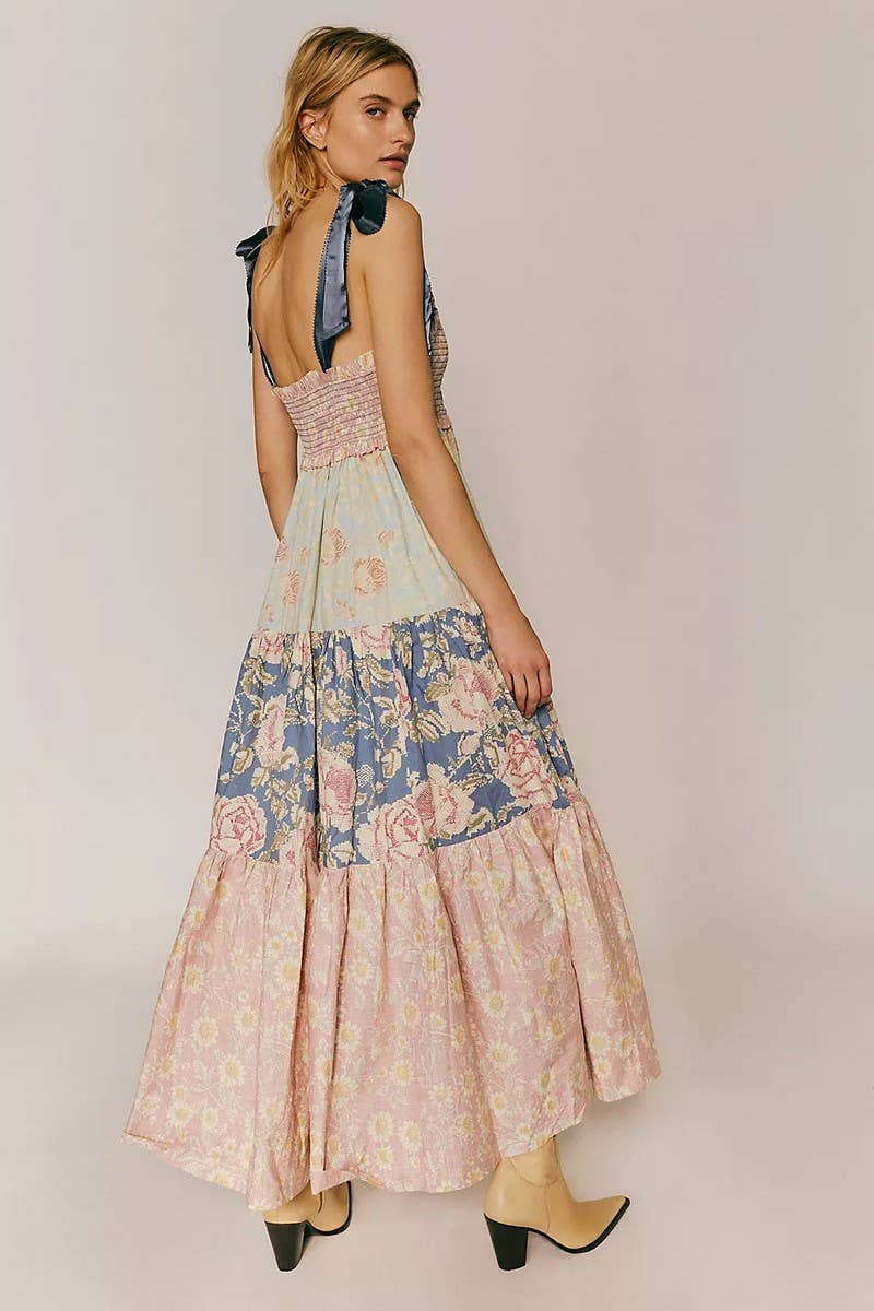 CWDMD5213_FLORAL SLIM FIT FRENCH STYLE CAMI DRESS