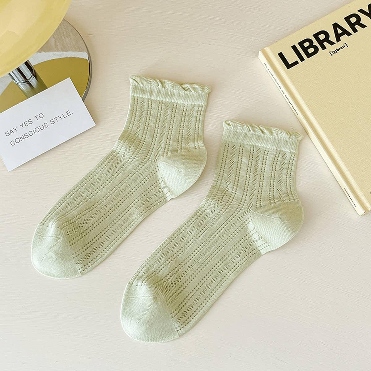 CASUAL MESH LACE BUBBLE CUFF SOCKS_CWMS0961