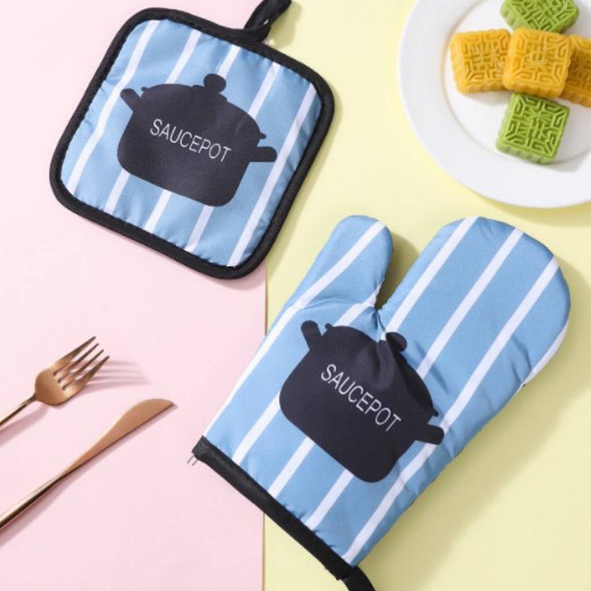 THICKENED HEAT-RESISTANT KITCHEN GLOVES