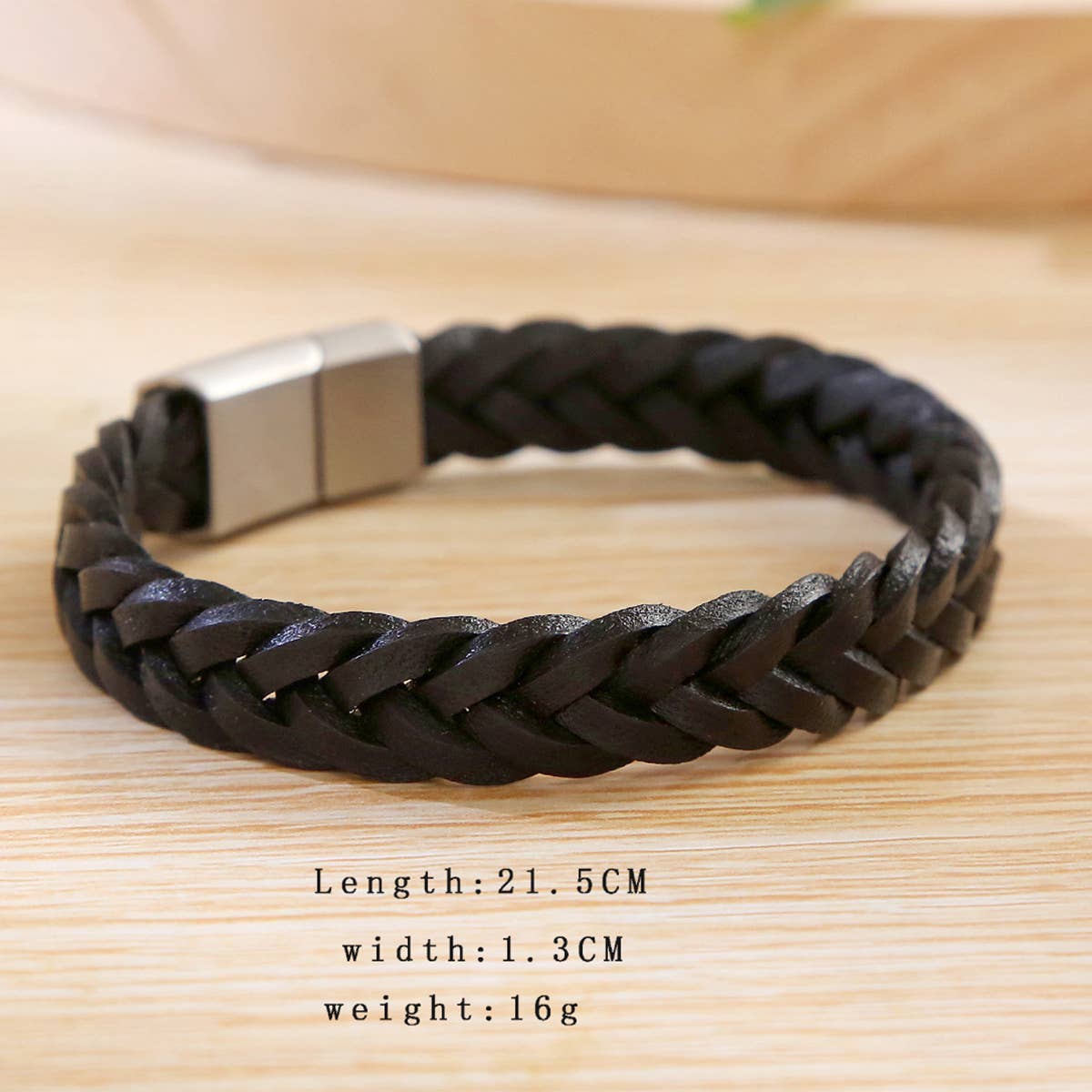 NEW HAND-WOVEN BRACELET