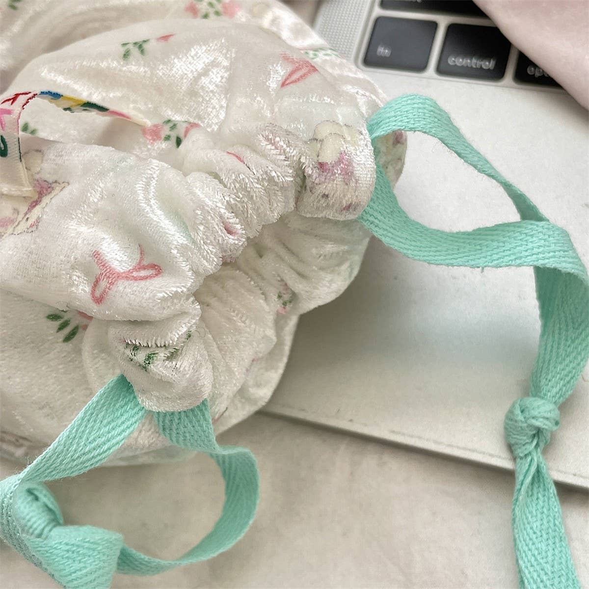 CWAB5786_CARTOON BEAR DRAWSTRING COIN AND SUNDRIES BAG