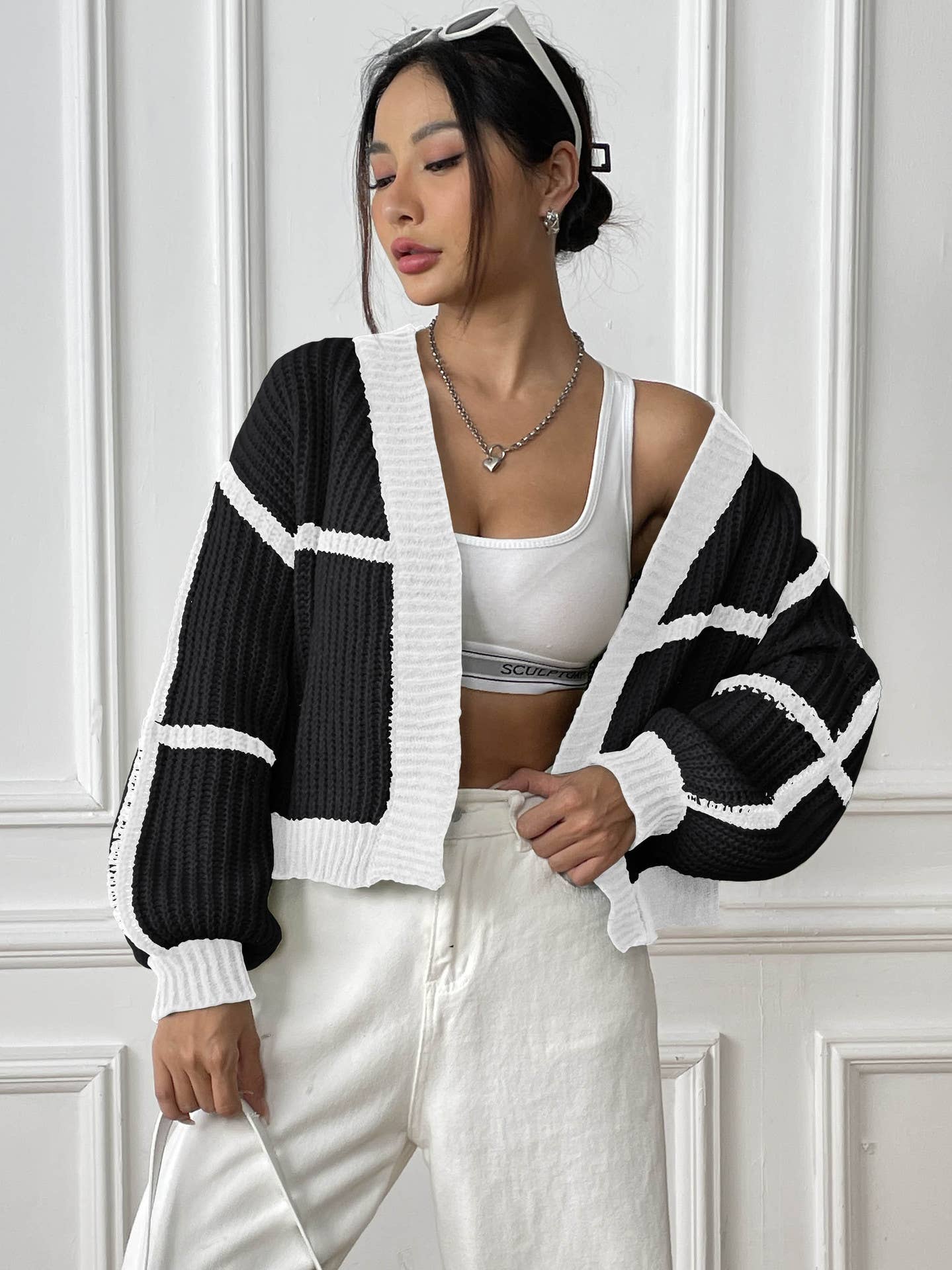 COLOR CONTRAST PATCHWORK SHORT LOOSE CARDIGAN