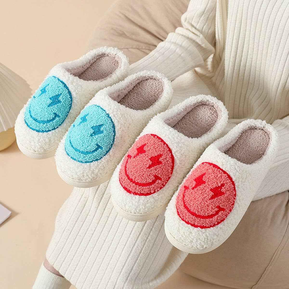 THUNDER EYE SMILING FACE LEOPARD PLUSH SLIPPERS