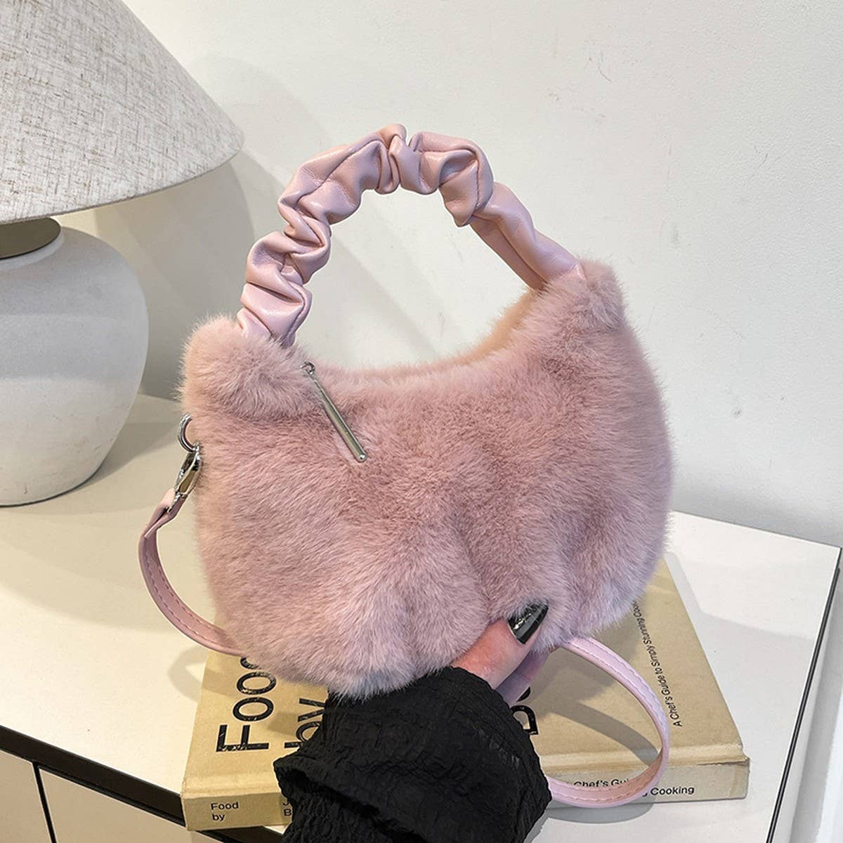 WINTER FASHION PLEATED TOTE PLUSH SHOULDER BAG_CWAB3977