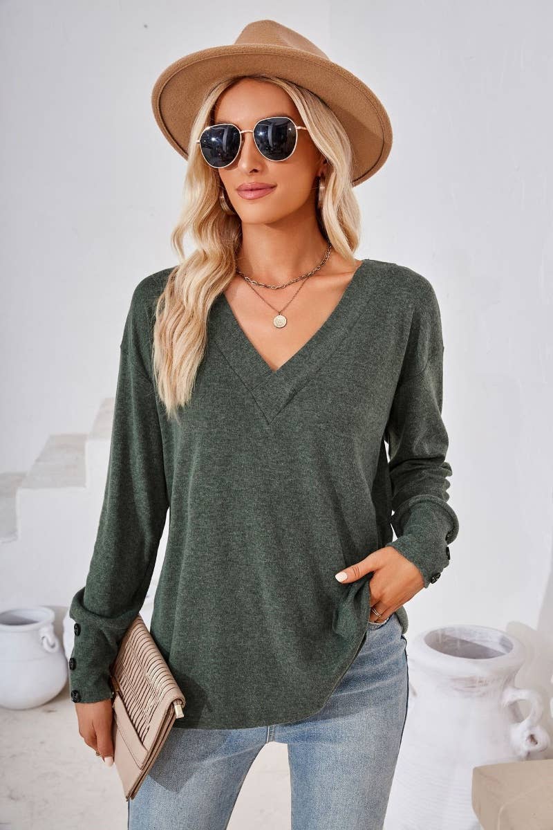 CWTBLL2693_WINTER V-NECK LONG SLEEVE BUTTON-UP TOP