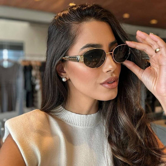 FASHIONABLE OVAL FRAME SUNGLASSES
