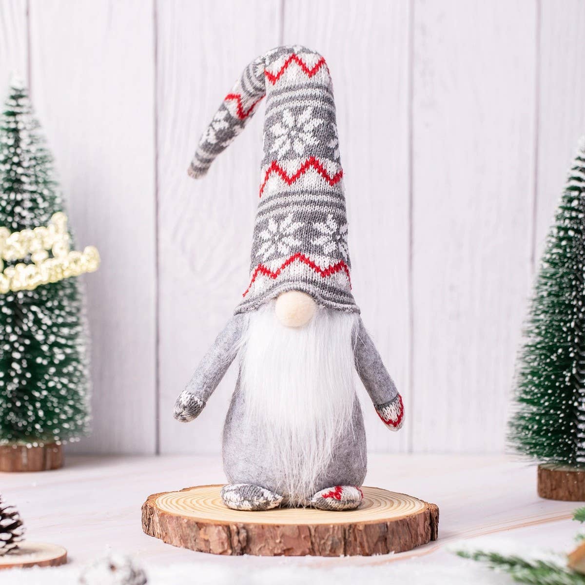 CHRISTMAS FACELESS OLD MAN WINDOW DECORATION