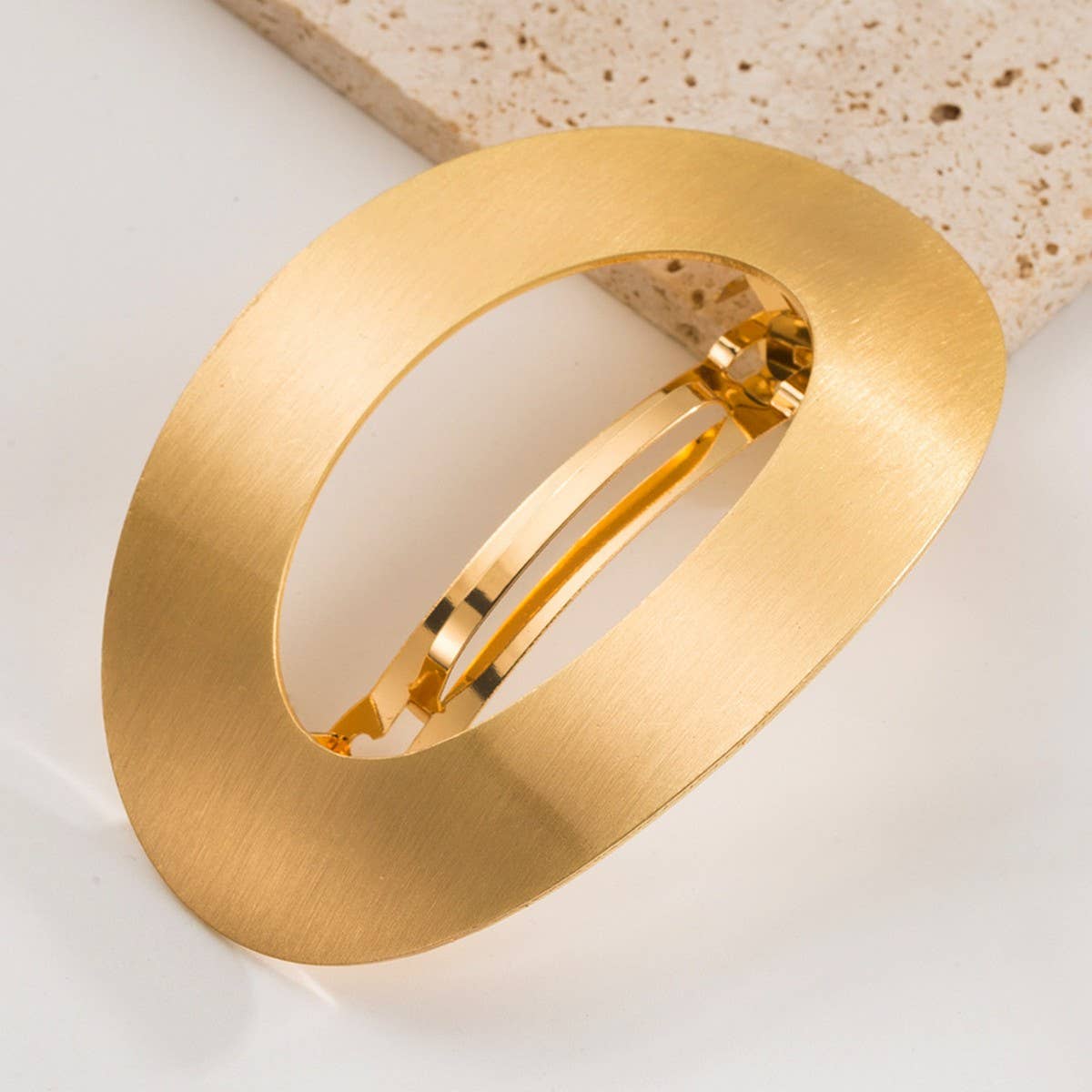 Minimalist Metal Oval Geometric Spring Hair Clip