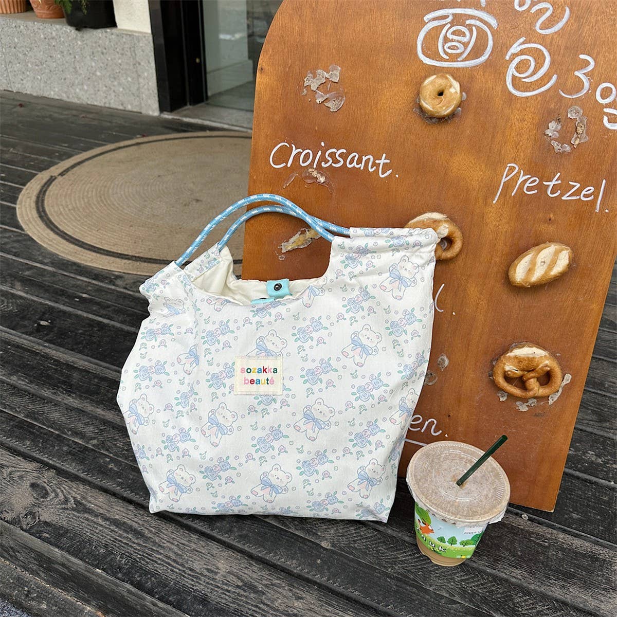 CWAB3895_EMBOSSED CARTOON LARGE CAPACITY CANVAS HANDBAG