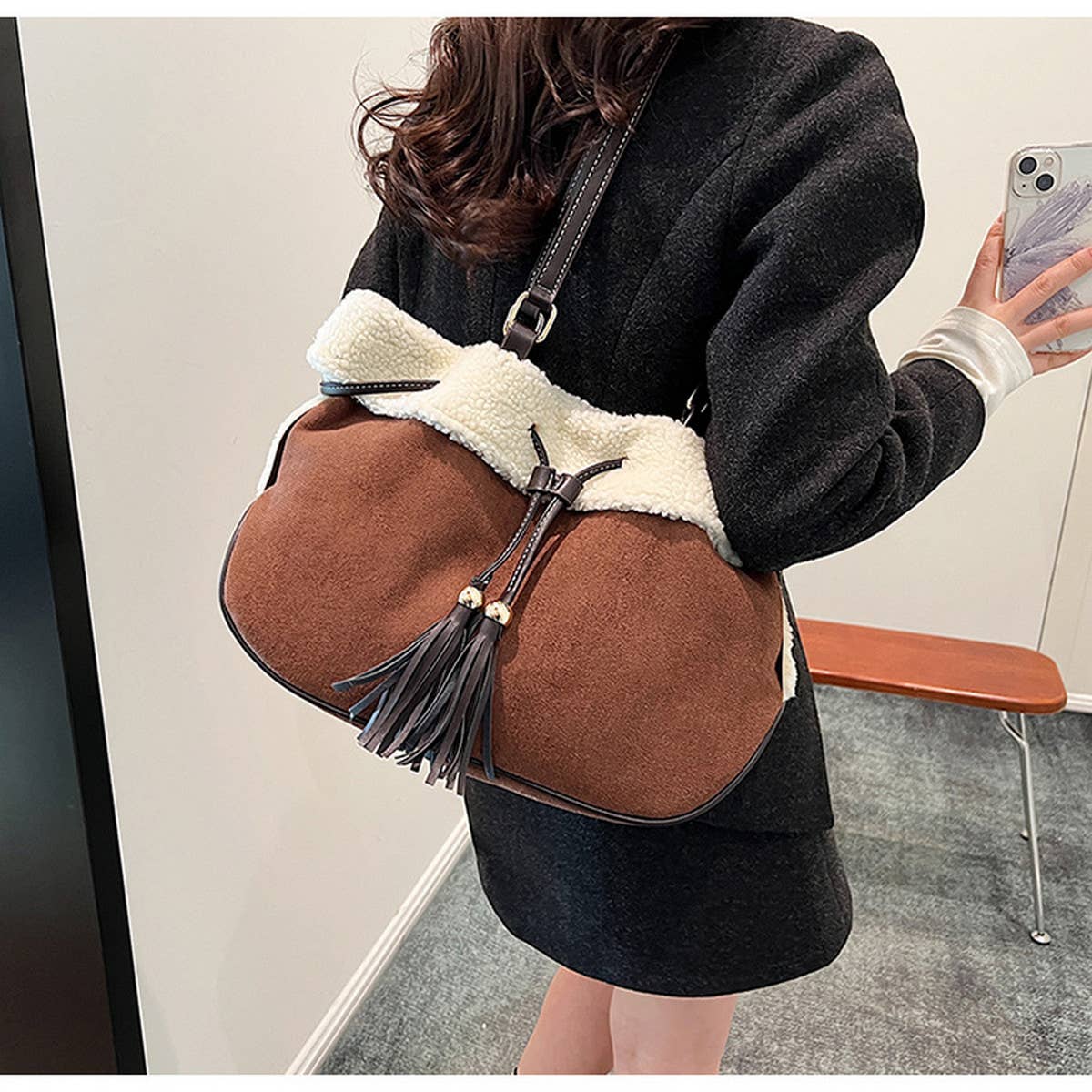 RETRO STITCHING LARGE CAPACITY TOTE BAG_CWAB1575