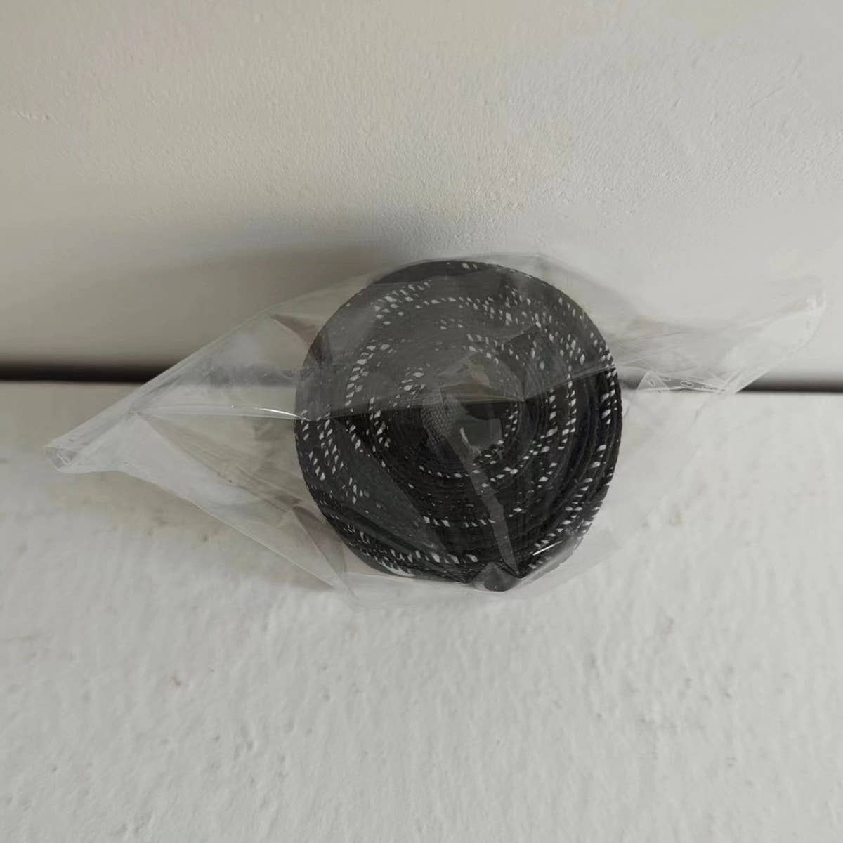 CWMM10211_DOG PAW PRINT RIBBON 5 YARDS BONE PET DIY BOWS