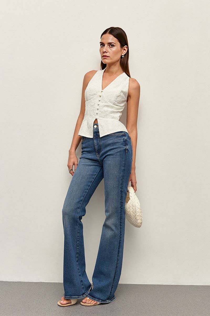 CWTBLSL1000_LACE TRIM V-NECK BUTTONED FITTED VEST TOP