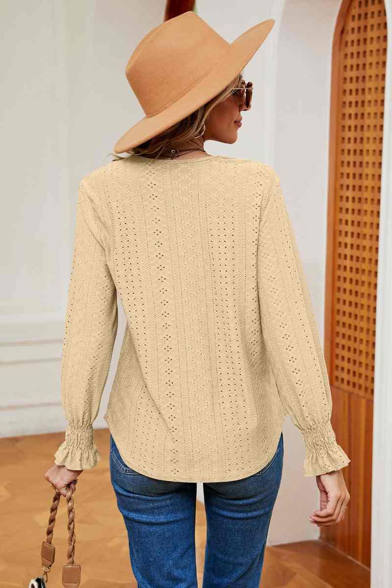 CWTBLL2837_V-NECK LACE PATCHWORK LONG-SLEEVED TOP