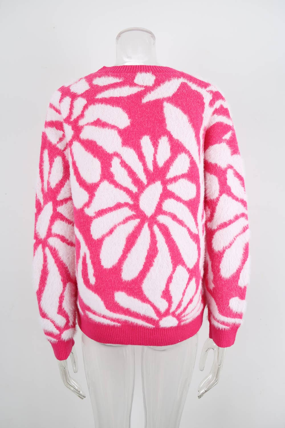 Fluffy flower round-neck warm knitted sweater