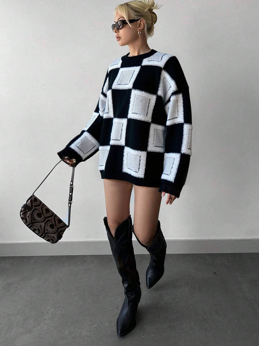 Fashionable color-blocking checkered sweatshirt