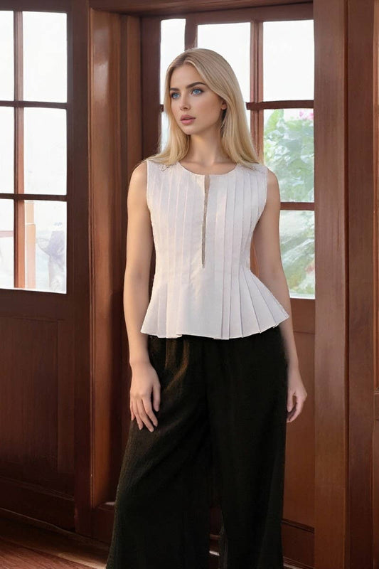 CWTBLSL0999_TEXTURED PLEATED SLEEVELESS FRENCH STYLE TOP