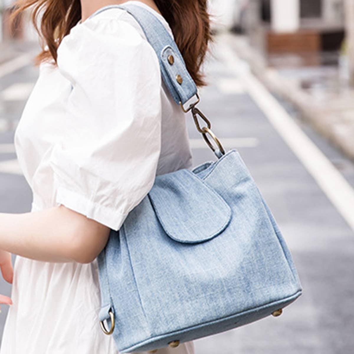 DENIM MULTI POCKET ONE SHOULDER BAG CROSSBODY BAG_CWAB1389